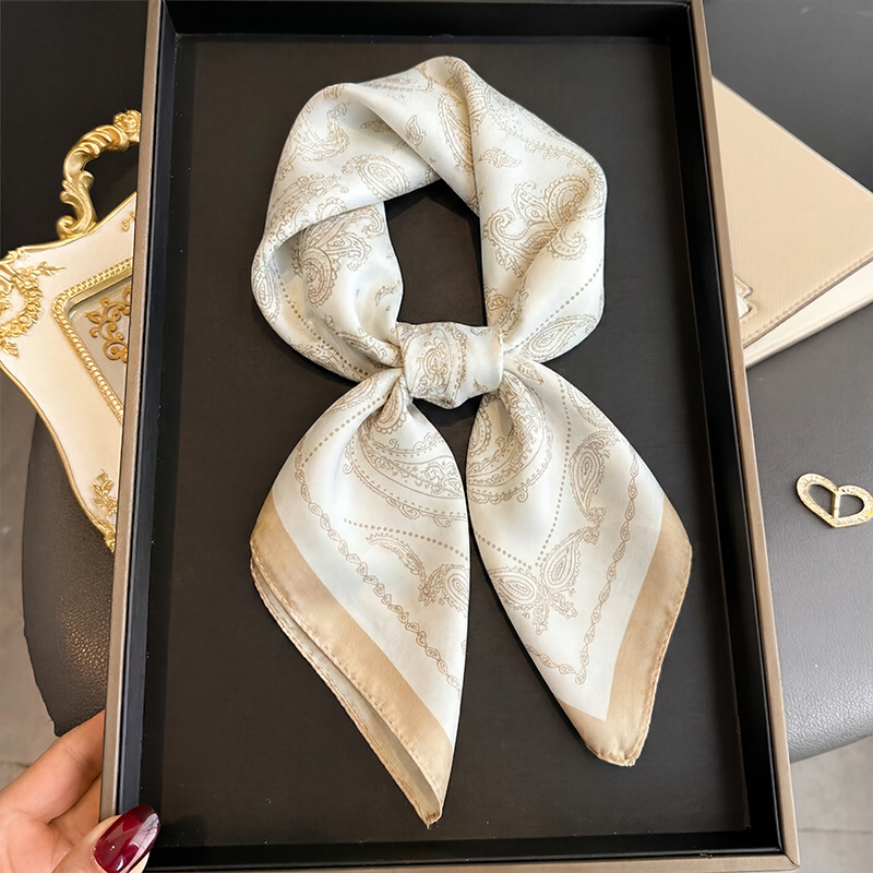 Foulard carré vintage beige à  - Scarf Silk Square avis et prix