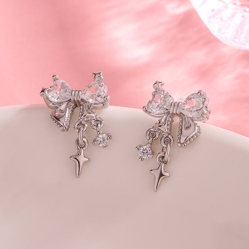 Boucles d'oreilles tendance en - Tie Clip Silver avis et prix